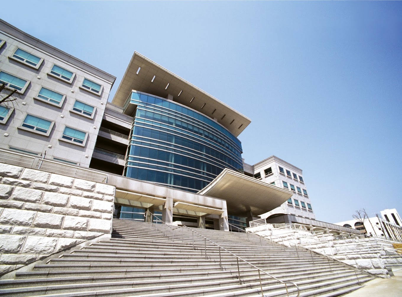 dai-hoc-inha (3)