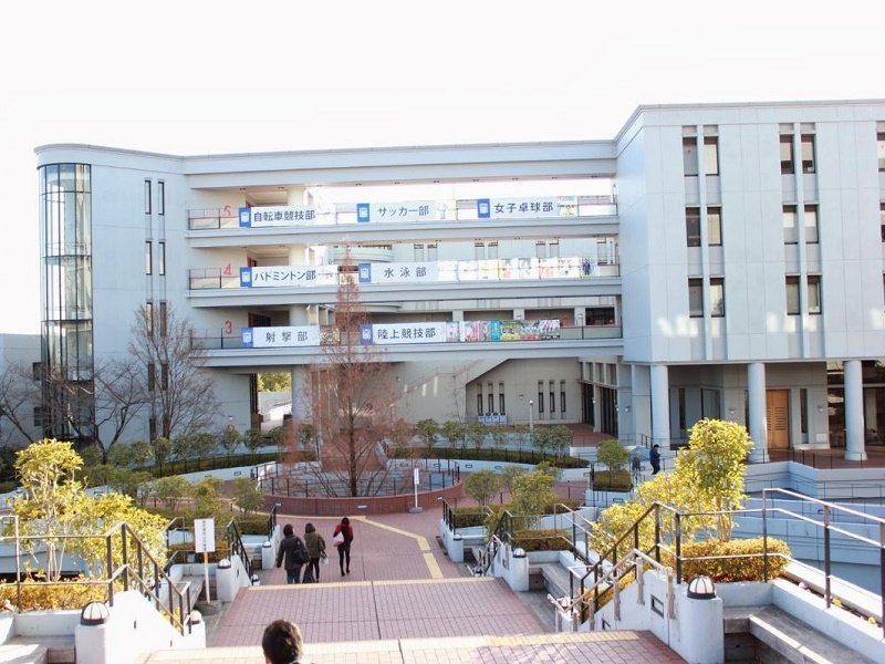 truong-dai-hoc-chuo (7)