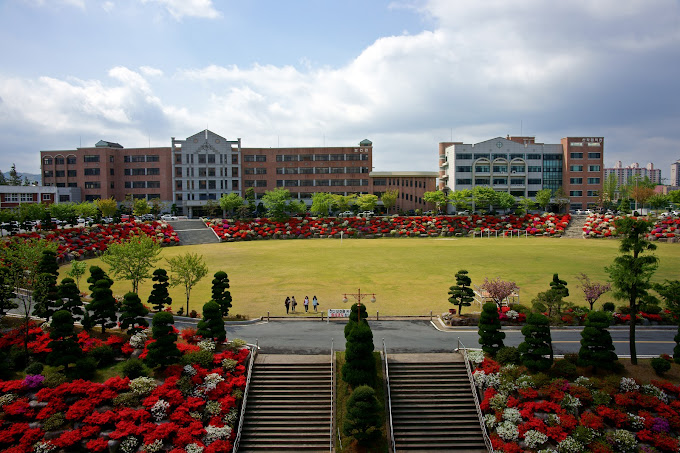 dai-hoc-donggang (1)